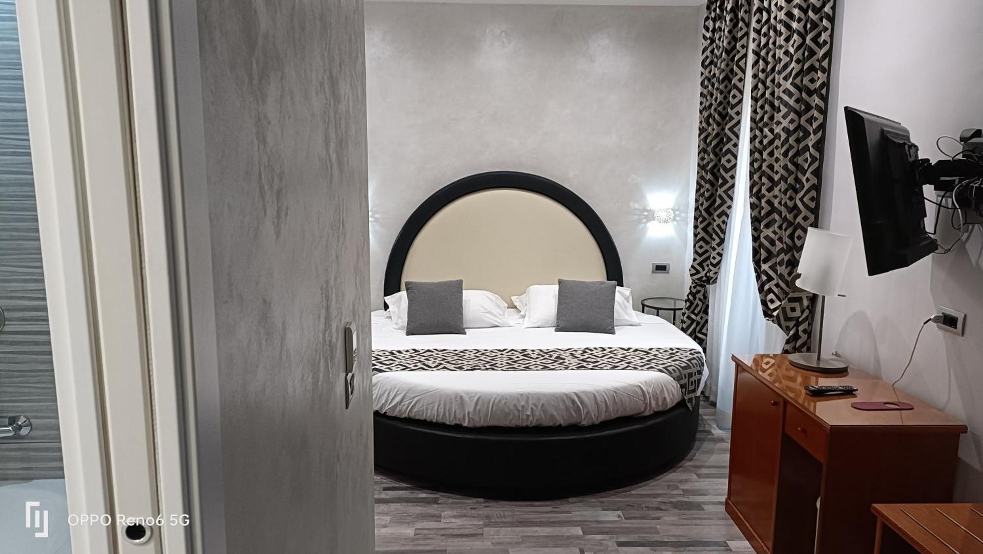 House 4 Mori Otel Roma Dış mekan fotoğraf