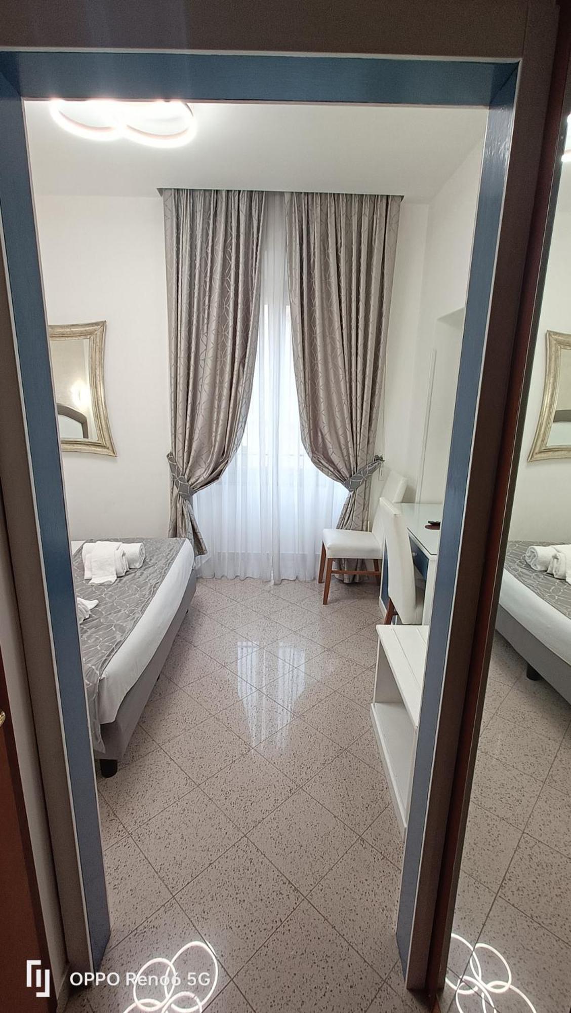 House 4 Mori Otel Roma Dış mekan fotoğraf