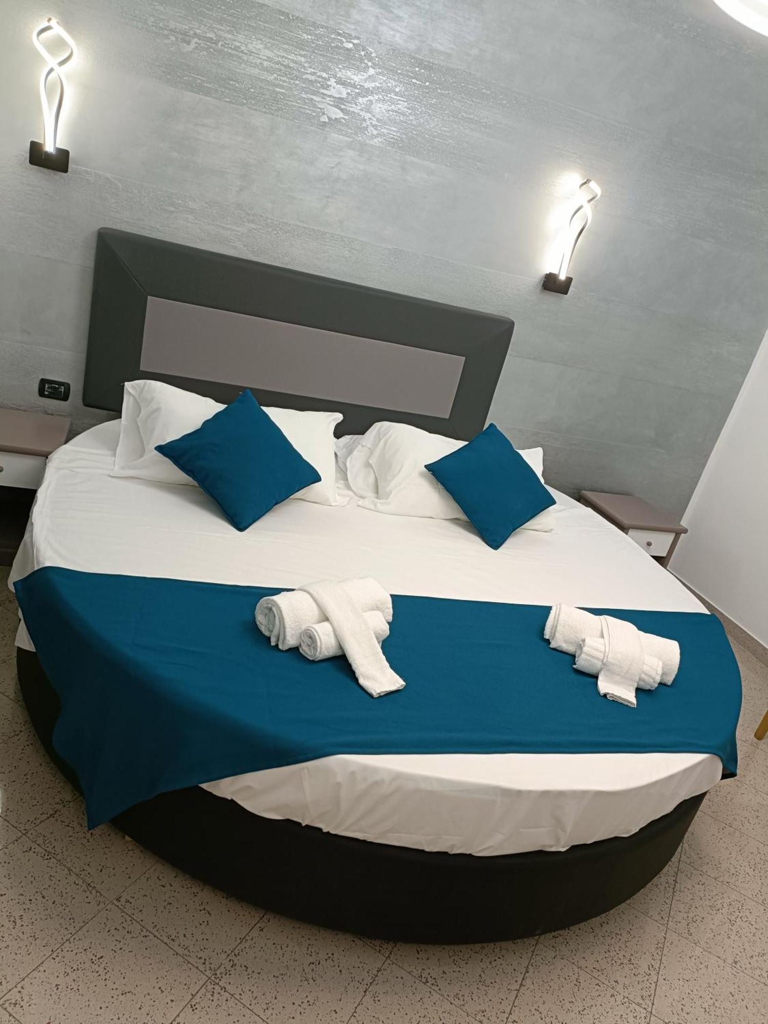 House 4 Mori Otel Roma Dış mekan fotoğraf
